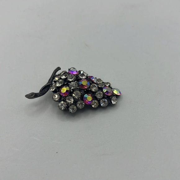 Vintage Rhinestone Grape Fruit Brooch Pin maximalist unique boho indie retro - Picture 9 of 11